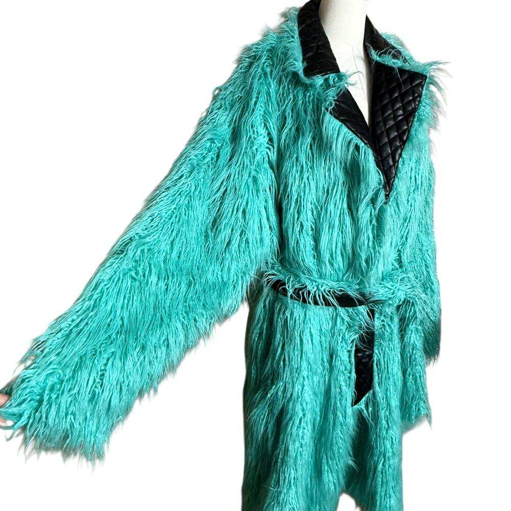 ORTTU Faux Fur Unique Trench Coat Faux Leather Size Fit XL Belted V-Neckline - Picture 6 of 9
